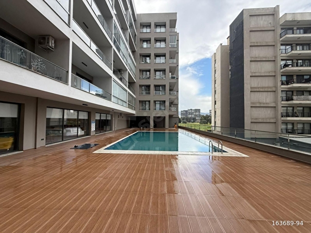 TRADEMARK STUDIODA HAVUZ CEPHELİ EŞYALI SATILIK DAİRE
