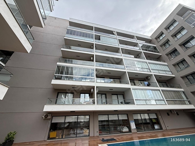 TRADEMARK STUDIODA HAVUZ CEPHELİ EŞYALI SATILIK DAİRE - Görsel 8