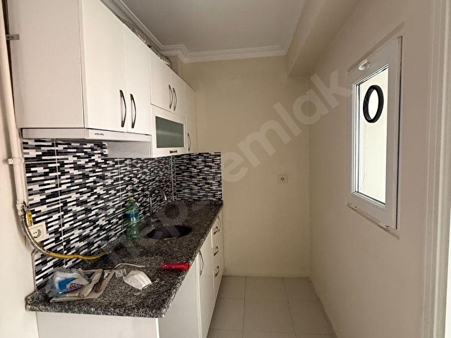 HALİTTURANGAYRİMENKUL*BAHÇELİEVLERDE TEMİZ BAKIMLI 1+1 - Görsel 13