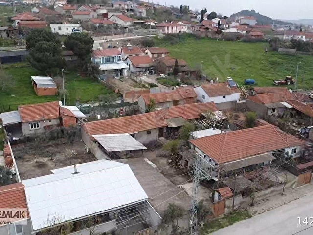GÖNEN SARIKÖY MAHALLESİNDE SATILIK İKİ KATLI APARTMAN AHIR VE ARSASI - Görsel 4