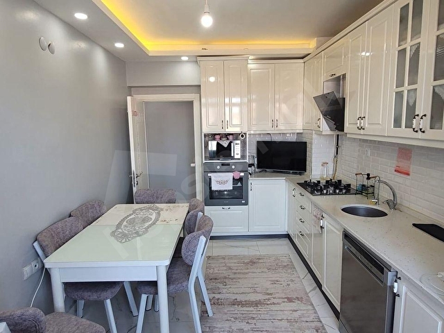 GOLD EMLAKTAN CEM EVİ YANI FULL BAKIMLI SATILIK 3+1 DAİRE - Görsel 7