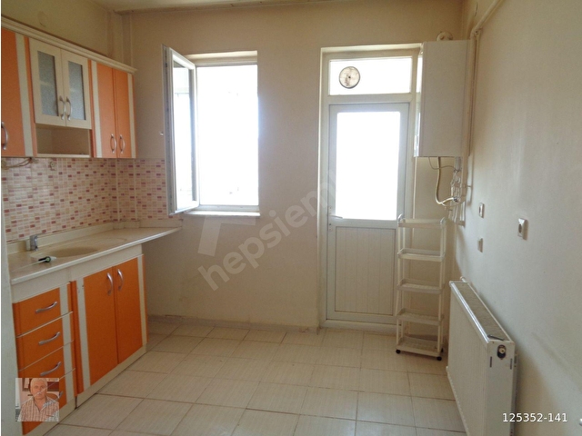 EMEK MAHALLESİ ÖLÇE SİTELERİNDE  ARAKAT DAİRE - Görsel 2