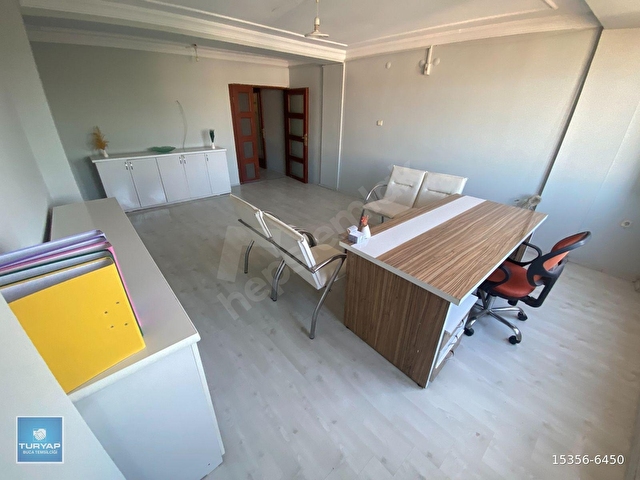 BUCA ÇEVİK-1 MEYDANINDA BARIŞ İŞ MERKEZİNDE KİRALIK OFİS