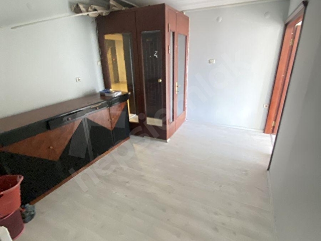 BUCA ÇEVİK-1 MEYDANINDA BARIŞ İŞ MERKEZİNDE KİRALIK OFİS - Görsel 13