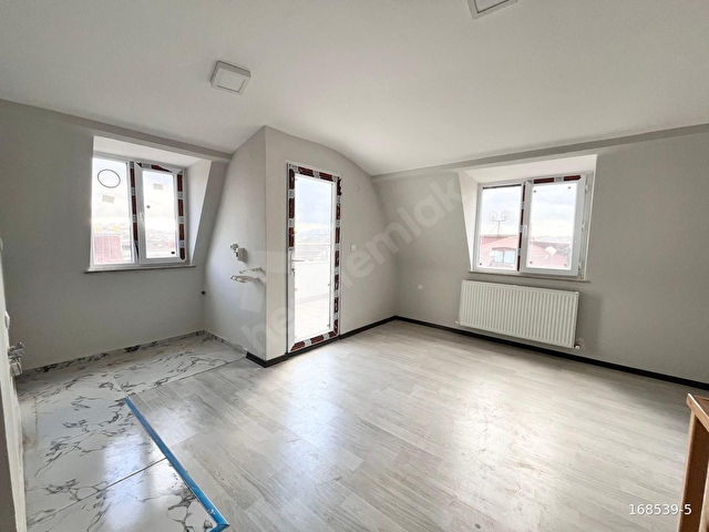 SANCAKTEPE MECLİS MAHALLESİNDE SATILIK 5+1 ÇATI DUBLEKS DAİRE - Görsel 21