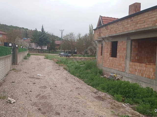 Sarmaşa Köyünde Fırsat: 537m² Bahçeli, Zevkinize Göre Tasarlayacağınız 80m²+dublex Müstakil Ev! - Görsel 3