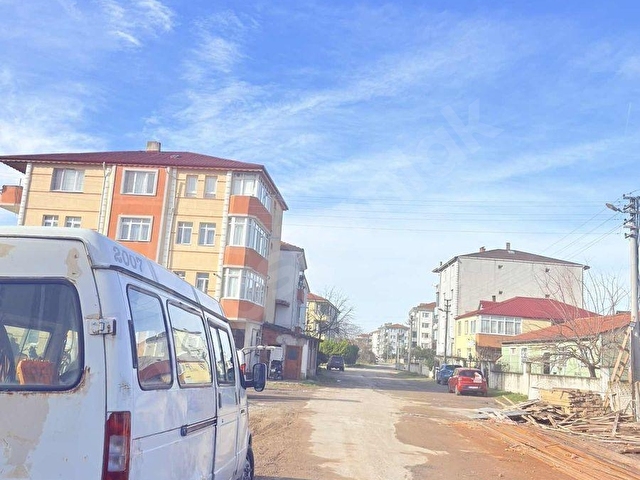 KARASU SAHİLE 250 METRE SATILIK 2+1 EŞYALI DAİRE - Görsel 4