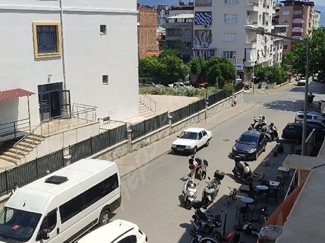Nazilli merkezde okullar karşısında - Görsel 2