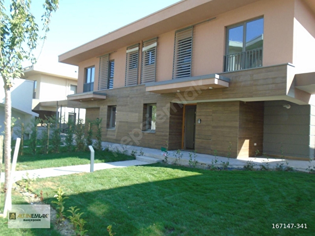 BAHÇEŞEHİR ESTON ŞEHİR KORUDA KİRALIK SKY VİLLA