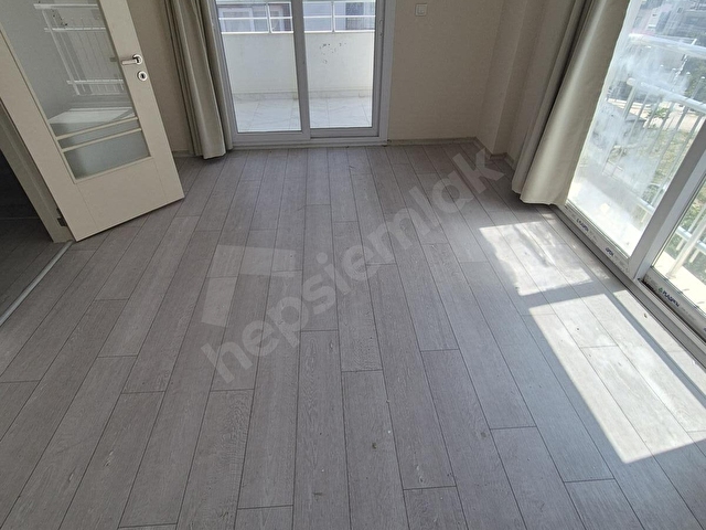 YEŞİLTEPEDE 2+1 KAPALI MUTFAK DOĞALGAZLI ANKASTRELİ KİRALIK DAİRE - Görsel 8