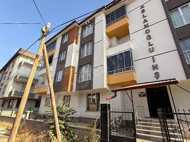 ORHANGAZİ MAHALLESİ ZEMİN KAT SATILIK 4+1 DAİRE - Görsel 2