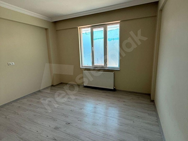 ORHANGAZİ MAHALLESİ ZEMİN KAT SATILIK 4+1 DAİRE - Görsel 9
