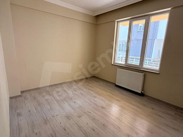 ORHANGAZİ MAHALLESİ ZEMİN KAT SATILIK 4+1 DAİRE - Görsel 11
