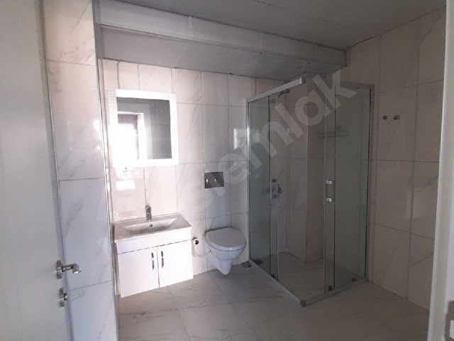 ORTACA ATATÜRK CADDESİ ÜZERİNDE AİLEYE VE OFİSE UYGUN DAİRE - Görsel 3