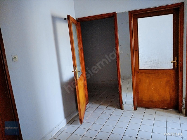 ALAÇAM MERKEZDE SATILIK GENİŞ ÇİFT CEPHE DAİRE - Görsel 6