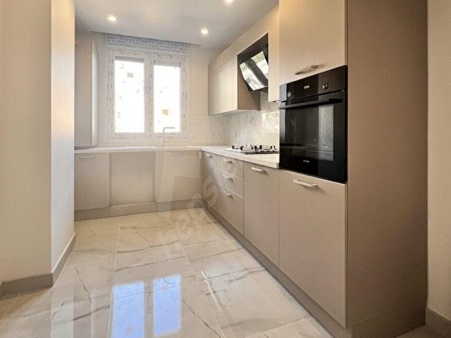 CADDEBOSTAN SAHİLDE İŞ YERİNE UYGUN 120M2 NET 3+1 SIFIR - Görsel 25