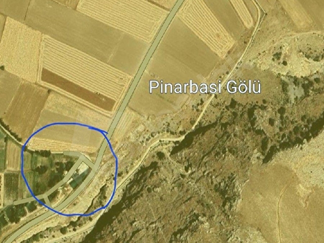 KEMER PINARBAŞIN DA AKÖREN ÇALLICA ASFALT YOLUNA 70 METRE CEPELİ 7300 M2 - Görsel 2