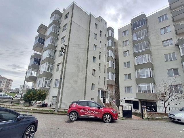 ÇANAKKALE ESENLERDE ÖZLEM KAYALI OKULU KARŞISI 3+1 KİRALIK DAİRE