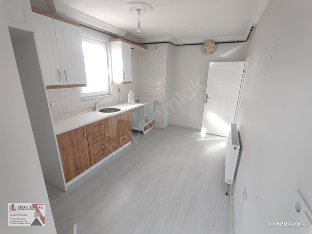 ZİRVE EMLAKTAN MAHSEN MAH. KOZLAR SK.TA 2+1 KİRALIK DAİRE - Görsel 10