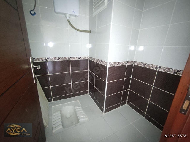 CADDE ÜSTÜ SİTE İÇİNDE AYÇADAN SATILIK 3+1 GENİŞ DAİRE - Görsel 3