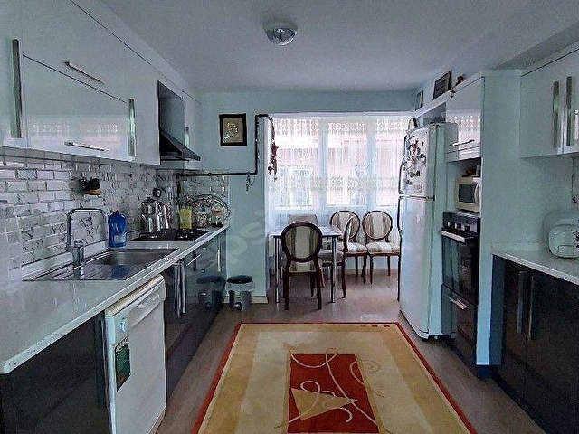 GİRNE MAHALLESİNDE CADDE ÜZERİ SATILIK 4+1 TRİPLEX/VİLLA - Görsel 6