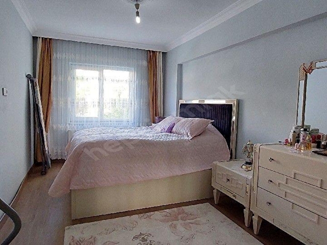 GİRNE MAHALLESİNDE CADDE ÜZERİ SATILIK 4+1 TRİPLEX/VİLLA - Görsel 18