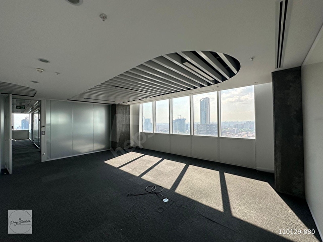 ŞİŞLİ TRUMP TOWERS 240m2 DEKORASYONLU HAZIR KİRALIK OFİS - Görsel 3