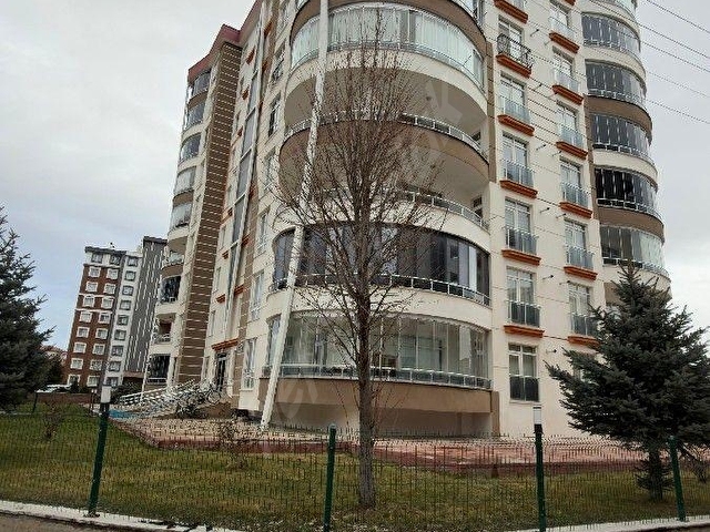 ŞEHİR MERKEZİNDE ARA KAT SATILIK 3+1DAİRE - Görsel 2