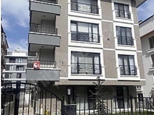 BU İLK KATTA 3 +1 ULTRA LÜKS 3 YAŞ BİNA DA ASANSÖRLÜ OTOPARKLI - Görsel 2