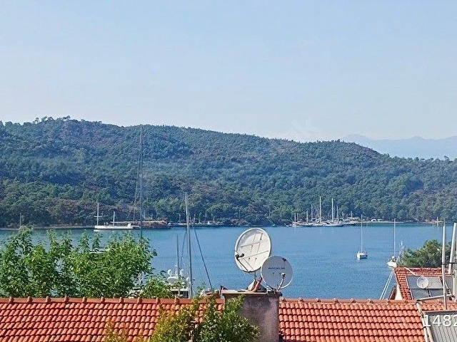GoldHouse dan Kiralık Karagözler de Bahçeli, Deniz Manzaralı Dubleks 2+1