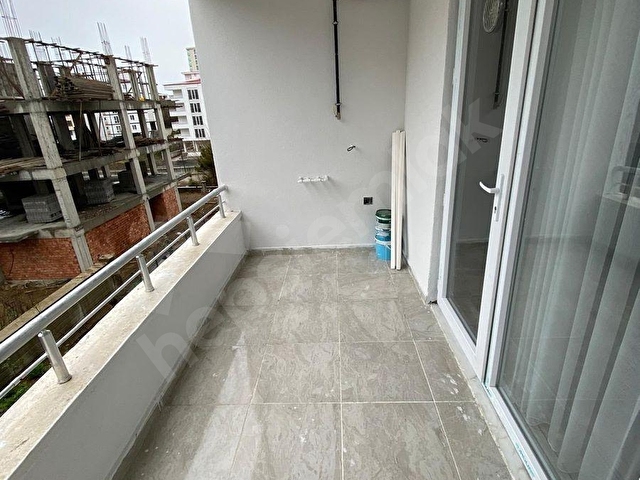 REELDEN TRAMVAYA YAKIN HOLLÜ LÜKS EŞYALI KİRALIK 1+1 DAİRE - Görsel 8