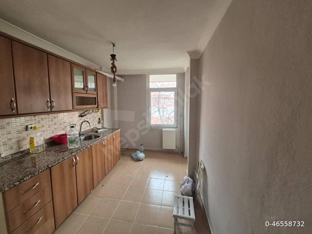 SAHİBİNDEN SATILIK SİTEDE DAİRE ve ARSA Y.BELEDİYE ve METRO - Görsel 2