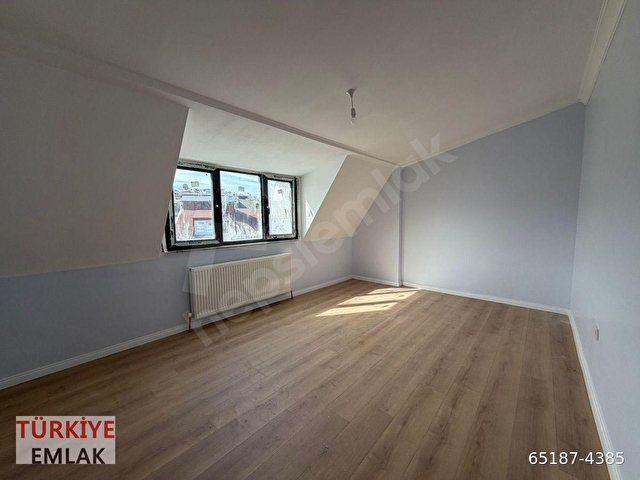 ARNAVUTKÖY 2+1 TÜRKİYE EMLAK ÇATI KATI 93m² SATILIK DAİRE