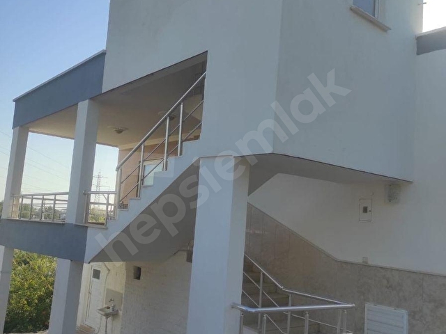 Kapızlı’da Deniz Manzaralı Müstakil Ev | 523 m² Arsa İçinde 2 Katlı