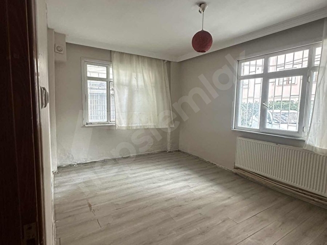 KAÇMAZ EMLAK TAN ANA CADDEYE YAKIN 26 M2 ARSA PAYLI 2+1 DAİRE.. - Görsel 11