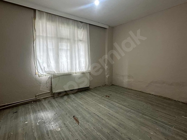 KAÇMAZ EMLAK TAN ANA CADDEYE YAKIN 26 M2 ARSA PAYLI 2+1 DAİRE.. - Görsel 7