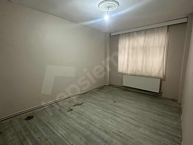 KAÇMAZ EMLAK TAN ANA CADDEYE YAKIN 26 M2 ARSA PAYLI 2+1 DAİRE.. - Görsel 9