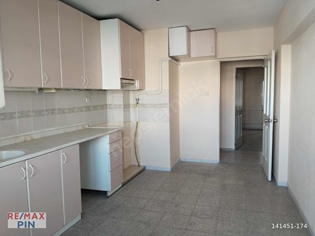 EFELER GİRNE MH HUZUREVİ CD 4+1 MÜTHİŞ KONUMLU DAİRE - Görsel 9