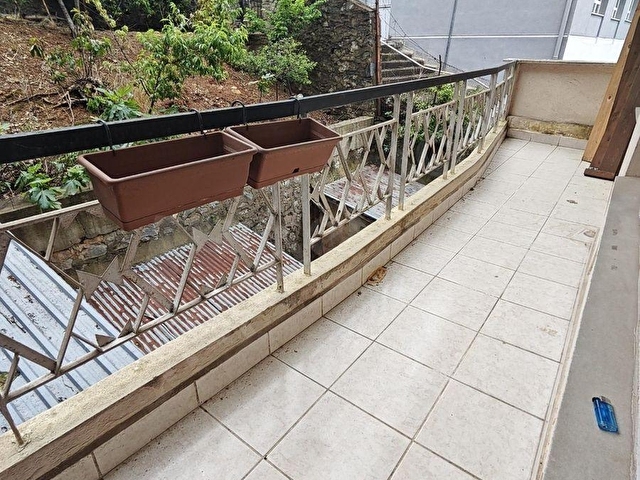 İstinye koyu manzaralı sahile 2 adım aydınlık 1+1 kombili daire - Görsel 19