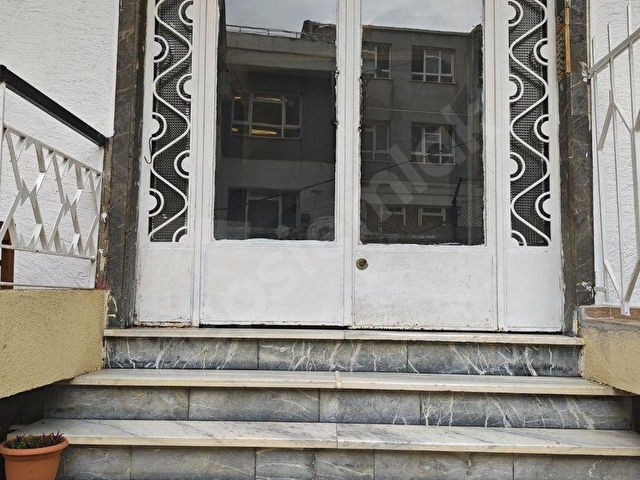 İstinye koyu manzaralı sahile 2 adım aydınlık 1+1 kombili daire - Görsel 23
