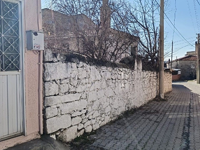Aşağıbey köyü iyi durumda köy evi - Görsel 9