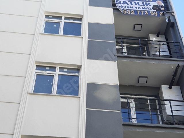 İLKADIM GAZİ HASTAHANESİNE YAKIN 4+1 DAİRELER