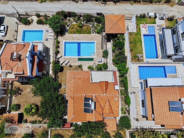 Fethiye Ölüdenizde Satılık Büyük Bahçeli Lüks Villa - Görsel 3