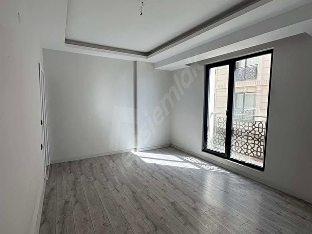 ATATEPE DE 2+1 96m2 DENİZ MANZARALI SİTEDE KİRALIK LÜX DAİRE - Görsel 2