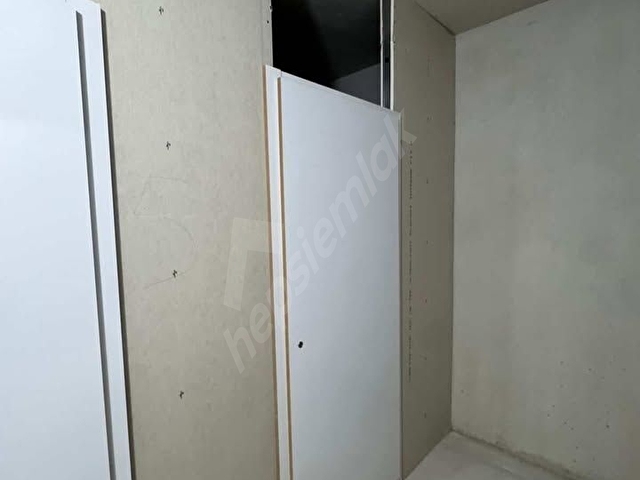 ATATEPE DE 2+1 96m2 DENİZ MANZARALI SİTEDE KİRALIK LÜX DAİRE - Görsel 3
