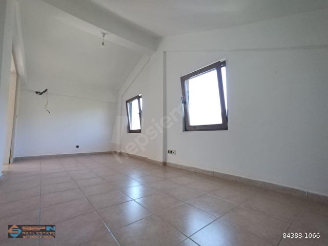 Marmaris Camiavlu Havuzlu Bahçeli Nezih Sitede Kiralık Dubleks - Görsel 13