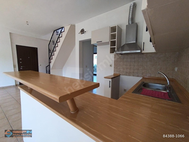 Marmaris Camiavlu Havuzlu Bahçeli Nezih Sitede Kiralık Dubleks - Görsel 25