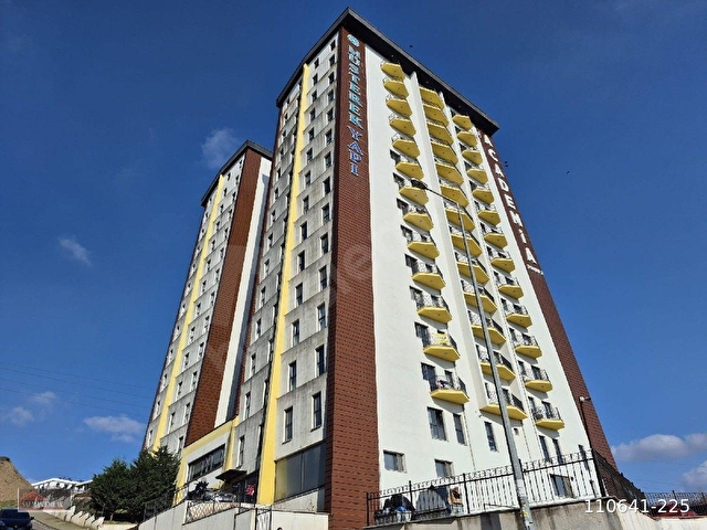 Konuralpde Satılık Eşyalı Ara Kat Daire