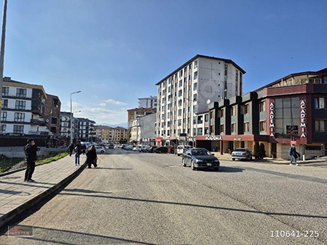 Konuralpde Satılık Eşyalı Ara Kat Daire - Görsel 3