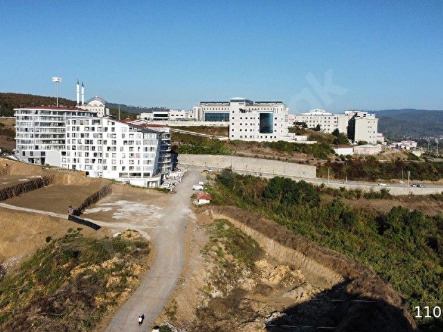 Konuralpde Satılık Eşyalı Ara Kat Daire - Görsel 22